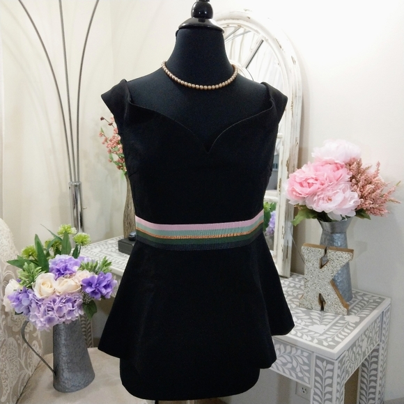 Ted Baker Tops - 🍒NWT🍒 TED BAKER SWEETHEART PEPLUM TOP